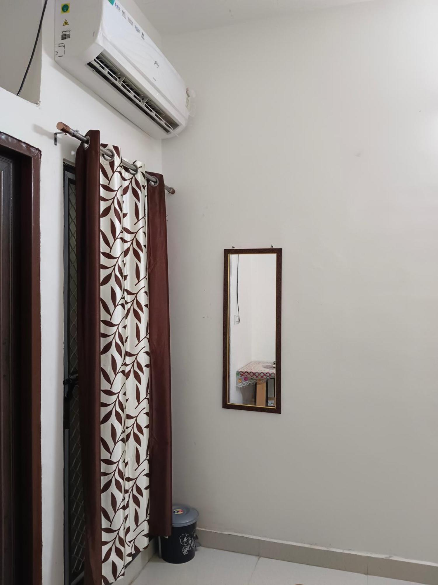 Pratibha Home Stay Jabalpur Pokoj fotografie